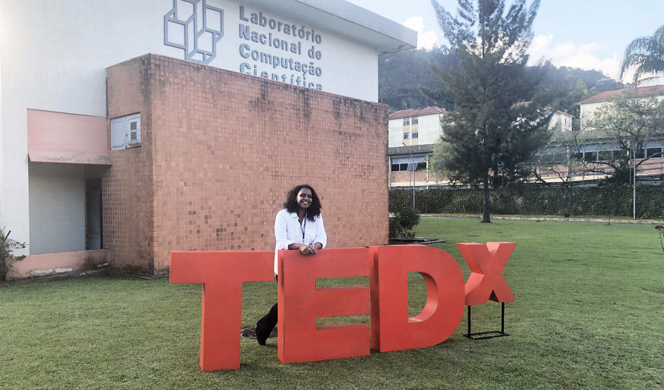 02 - Blog Raios Apresentações - Daniela Vieira -  TEDx