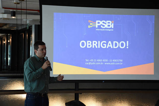 Apresentação Profissional Evento Corporativo